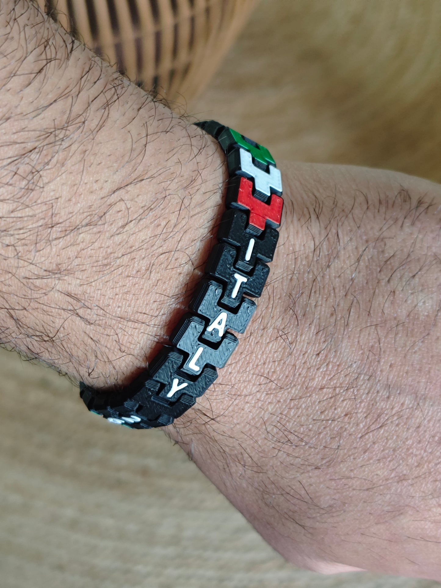 Italy 26 thin supporter bracelet
