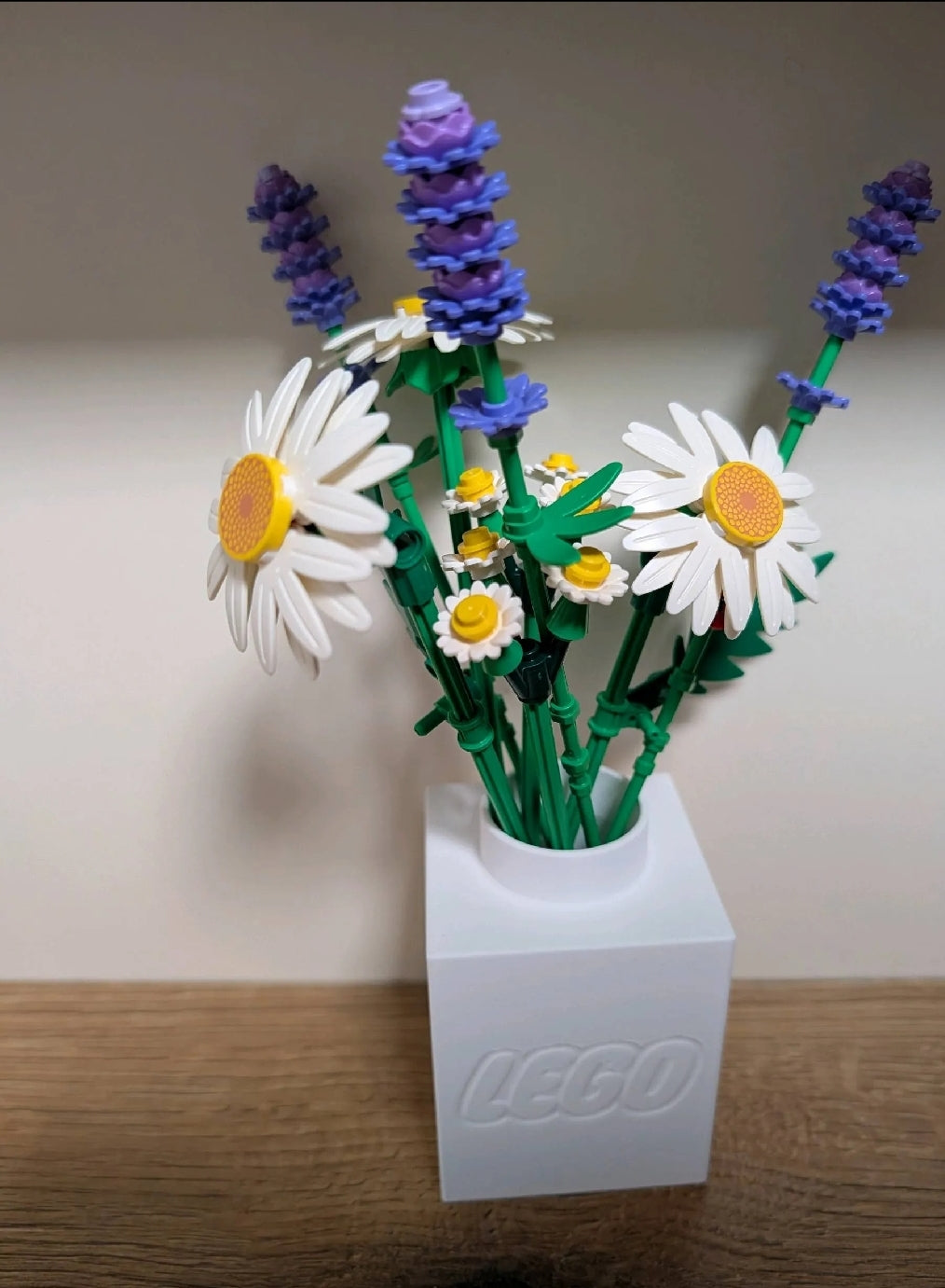 Brick-Style Vase for L.EGO Flowers